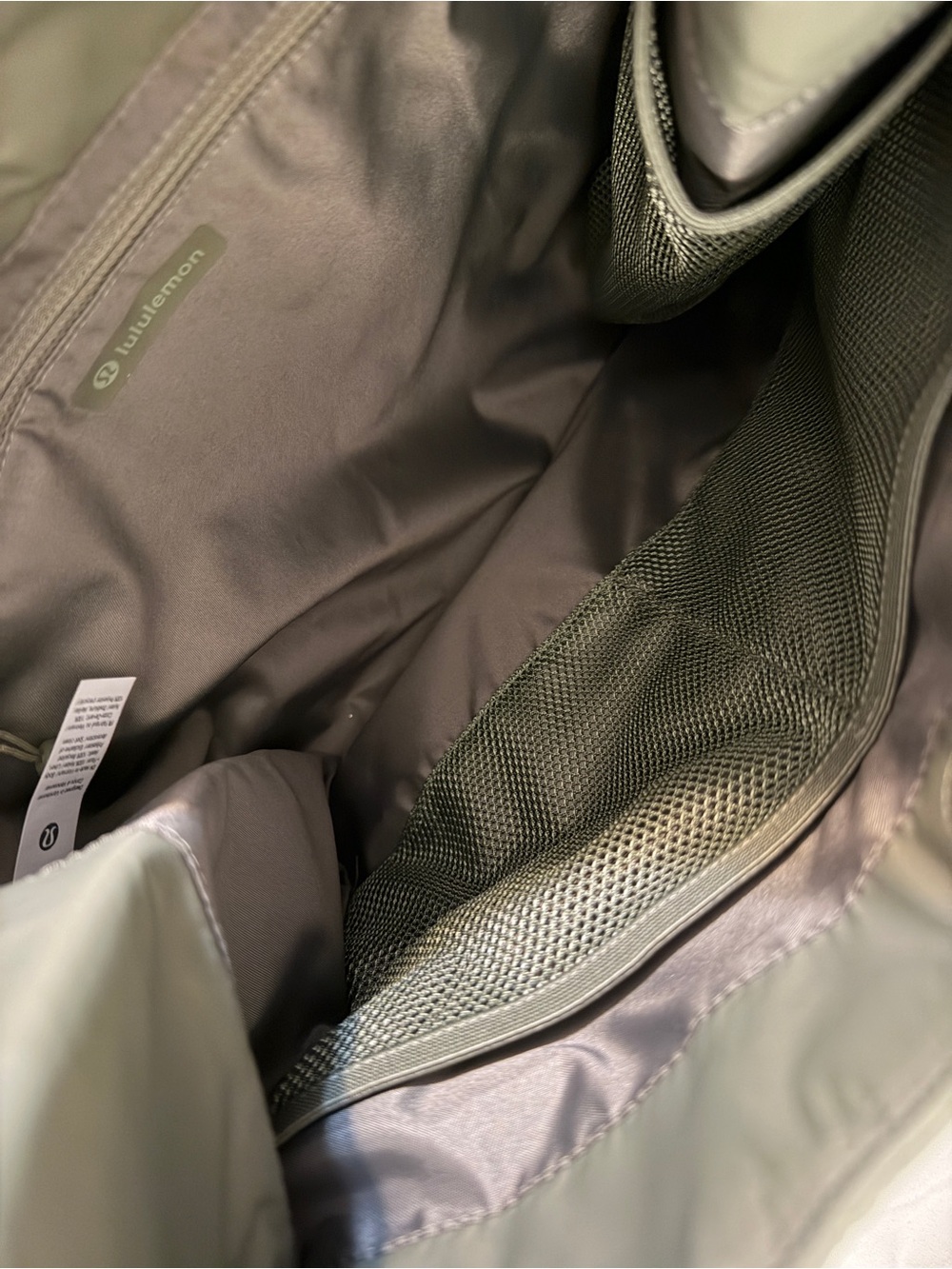 LULULEMON Quilted Oversized Tote Bag in Olive - Picture 5 of 7